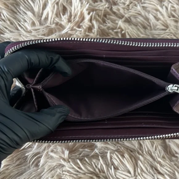 Auth COACH Long Zip Around Wallet in Signature Canvas - Picture 5 of 16